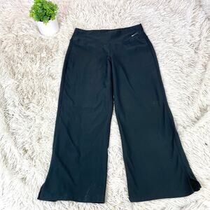 Nike Women's Small Athletic Cropped Yoga Pants